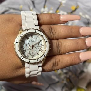 Style and co watch needs battery